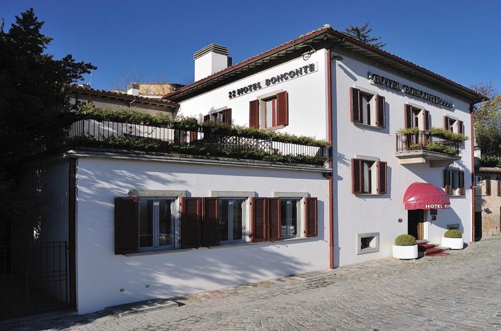 Hotel Bonconte Urbino Buitenkant foto